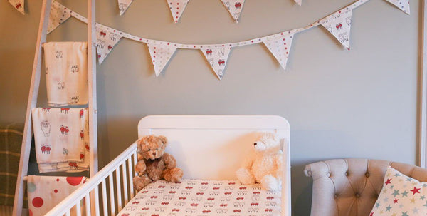 Twin Lambs Cot Bed Fitted Sheet - Isla & Wilbur